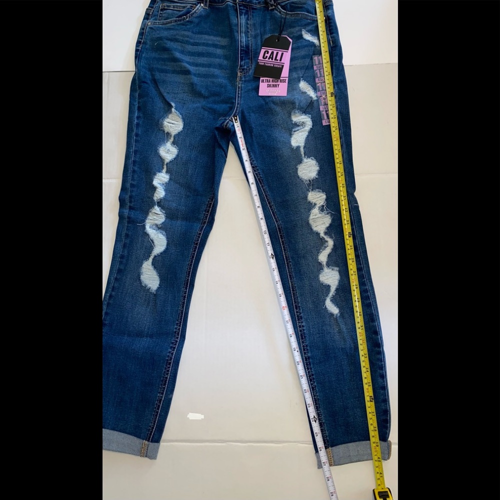 🎉HOST PICK 🎉 NWT $39.99 Refuge Cali 11 - Picture 10 of 13